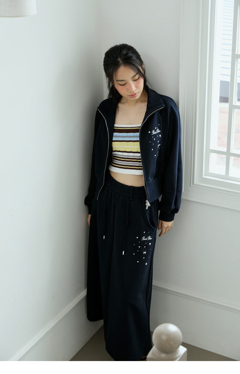 모델 착장_NAVY (model-wearing · NAVY · 2/2)