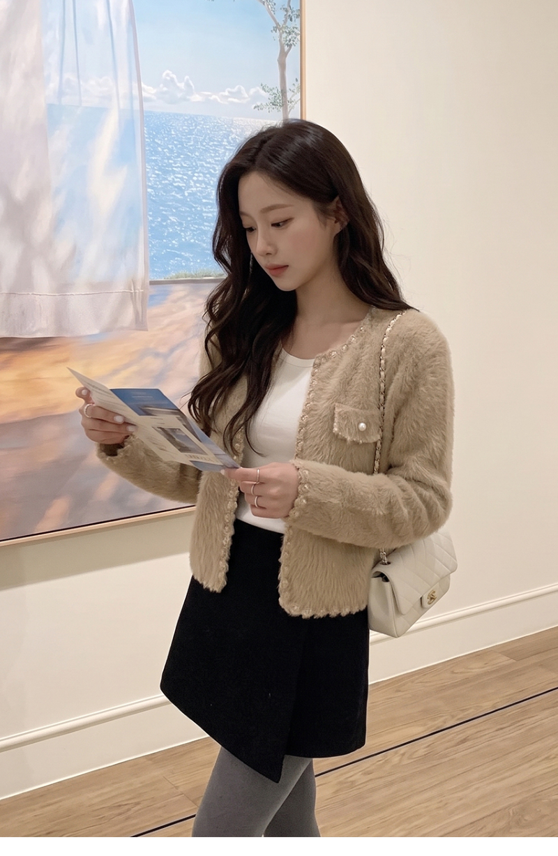 모델 착장 (model-wearing · BEIGE)