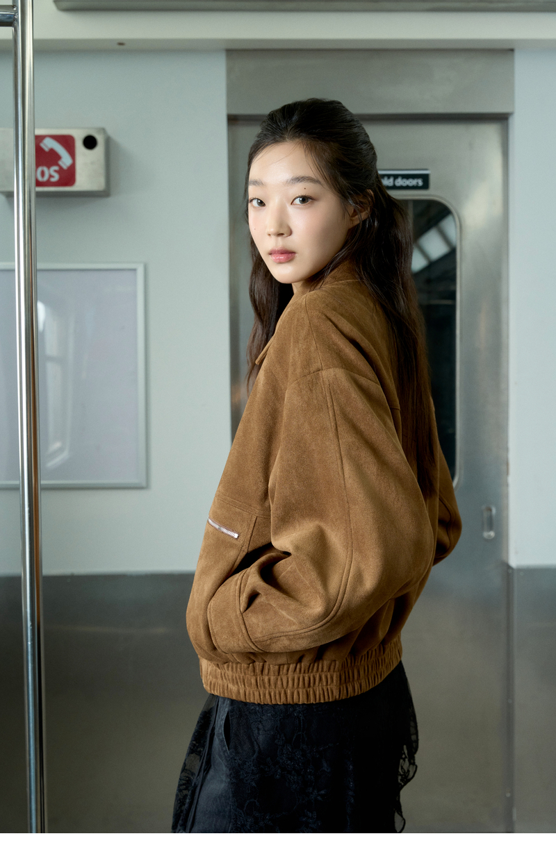 모델 착장 (model-wearing · CAMEL · 2/2)