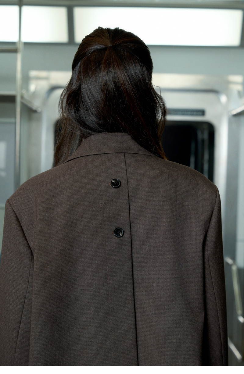 페이지 1 (model-wearing · BROWN · 2/2)