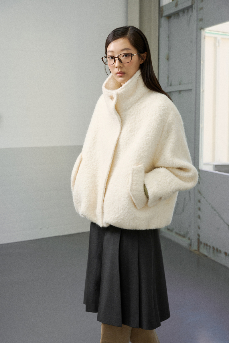 모델 착장 (model-wearing · IVORY · 2/2)