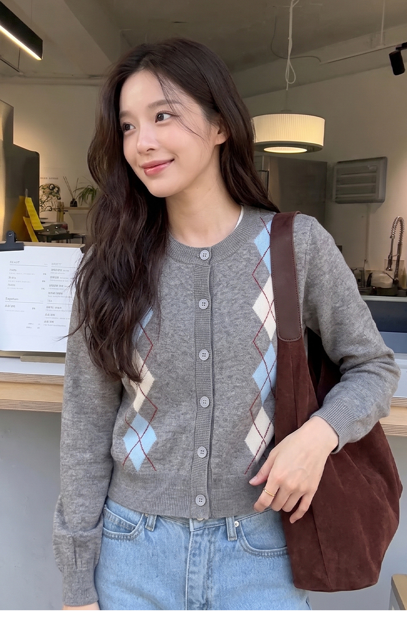 페이지 1 (model-wearing · GREY)