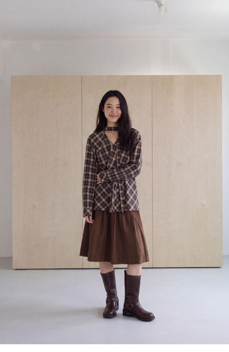 모델 착장 (model-wearing · BROWN)